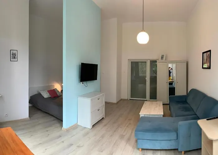 Apartment Bright And Spacious